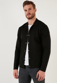 Buratti Vest - black