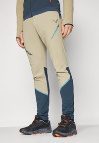 Dynafit TRANSALPER HYBRID - Outdoorbukser - rock/khaki
