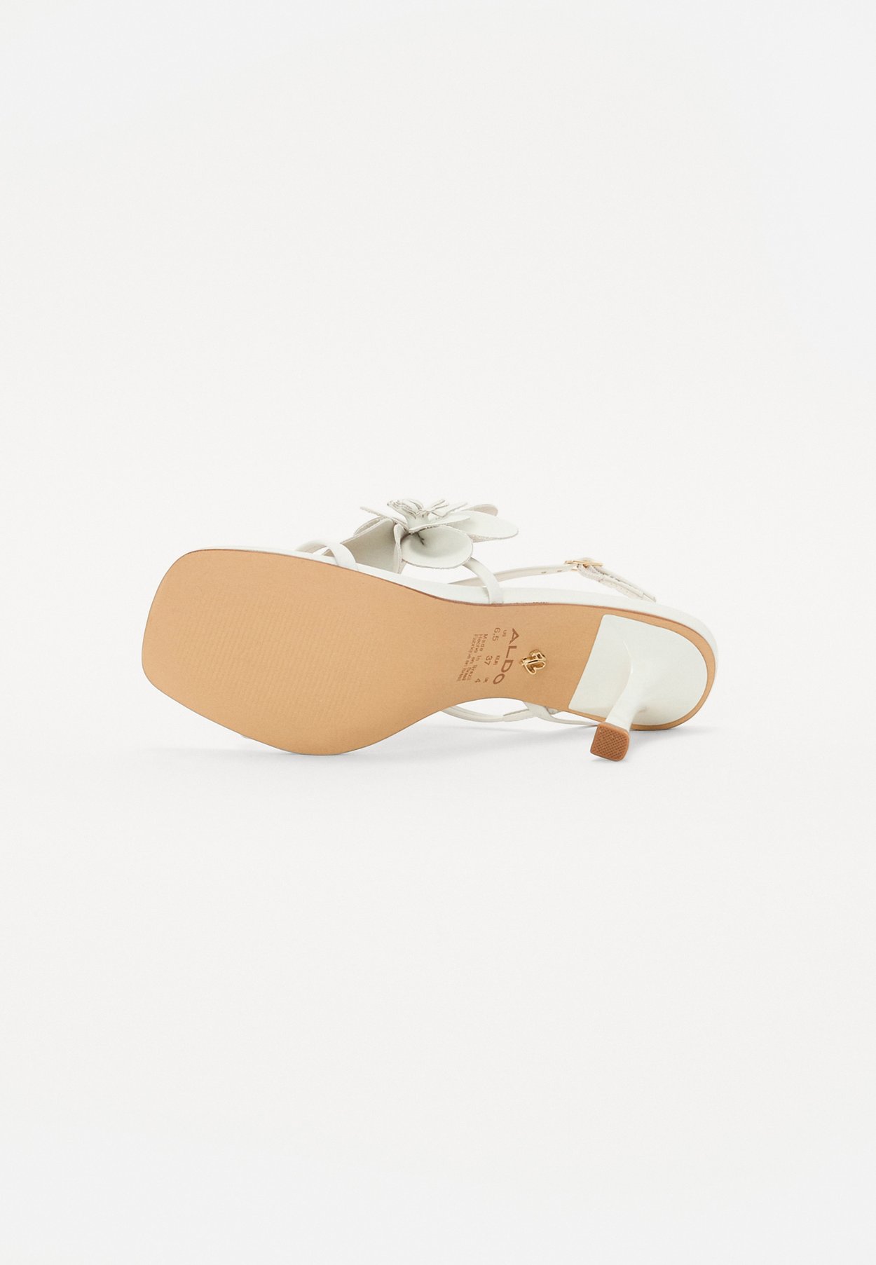 SANDFLOWER PILLOW WALK