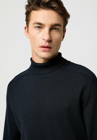Wrangler LONG SLEEVE TURTLENECK FOR REGULAR FIT - Maglione - black