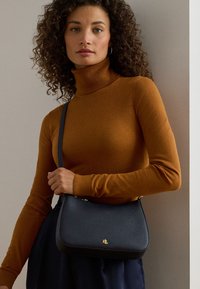 Unausgewählt, refined navy