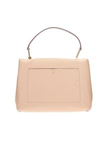 Borsa in pelle pesca con manico superiore, forma rettangolare, dettaglio della tasca frontale, accessori in ottone dorato e finitura testurizzata.