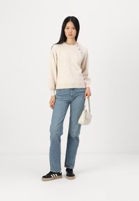 ONLY ONLLAUREN O NECK BUTTON - Neule - oatmeal