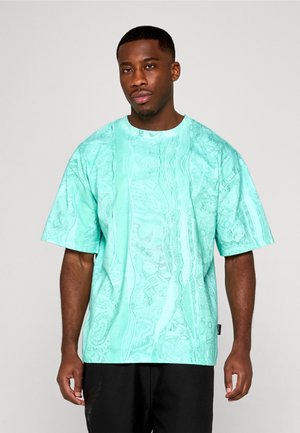 Colucci SIGNATURE TEE - T-shirts med print - aop green