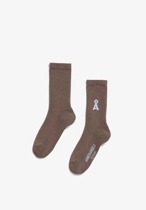 Braune Baumwollsocken mit gerippter Struktur. Auf einer Seite befindet sich ein hellblaues Logo. Knöchellanges Design für Komfort und Stil.