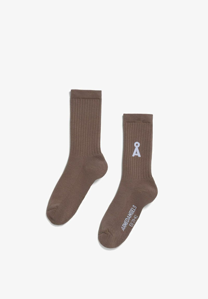 Braune Baumwollsocken mit gerippter Struktur. Auf einer Seite befindet sich ein hellblaues Logo. Knöchellanges Design für Komfort und Stil.
