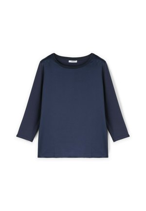 Tummansininen pitkähihaisella paidalla, jossa on pyöreä kaula-aukko, esiteltynä tasaisena valkoisella taustalla.