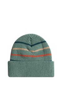 Gorro de punto en verde apagado con rayas horizontales en beige, naranja y azul oscuro. Con puño doblado y diseño de ripio texturizado.