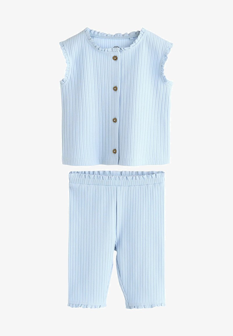 Haut sans manches côtelé bleu clair avec boutons marron et short assorti côtelé avec ceinture élastique et bords froncés.