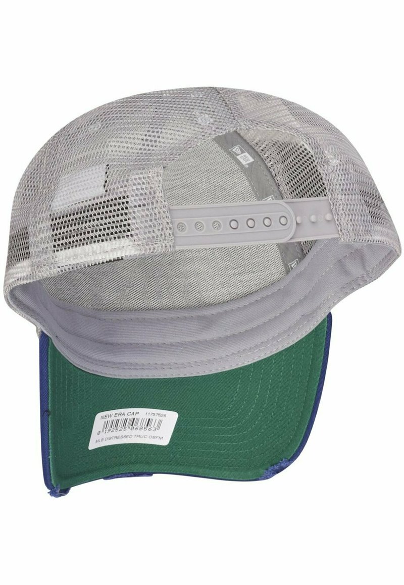new era distressed trucker cap