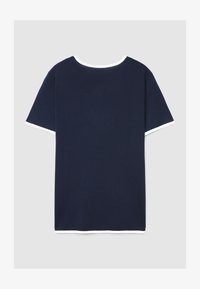 Unselected, blu notte