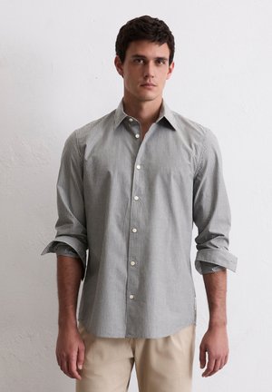 SHAPED MIT FÄRBTEM STREIFENMUSTER - Shirt - multi/copley/brown