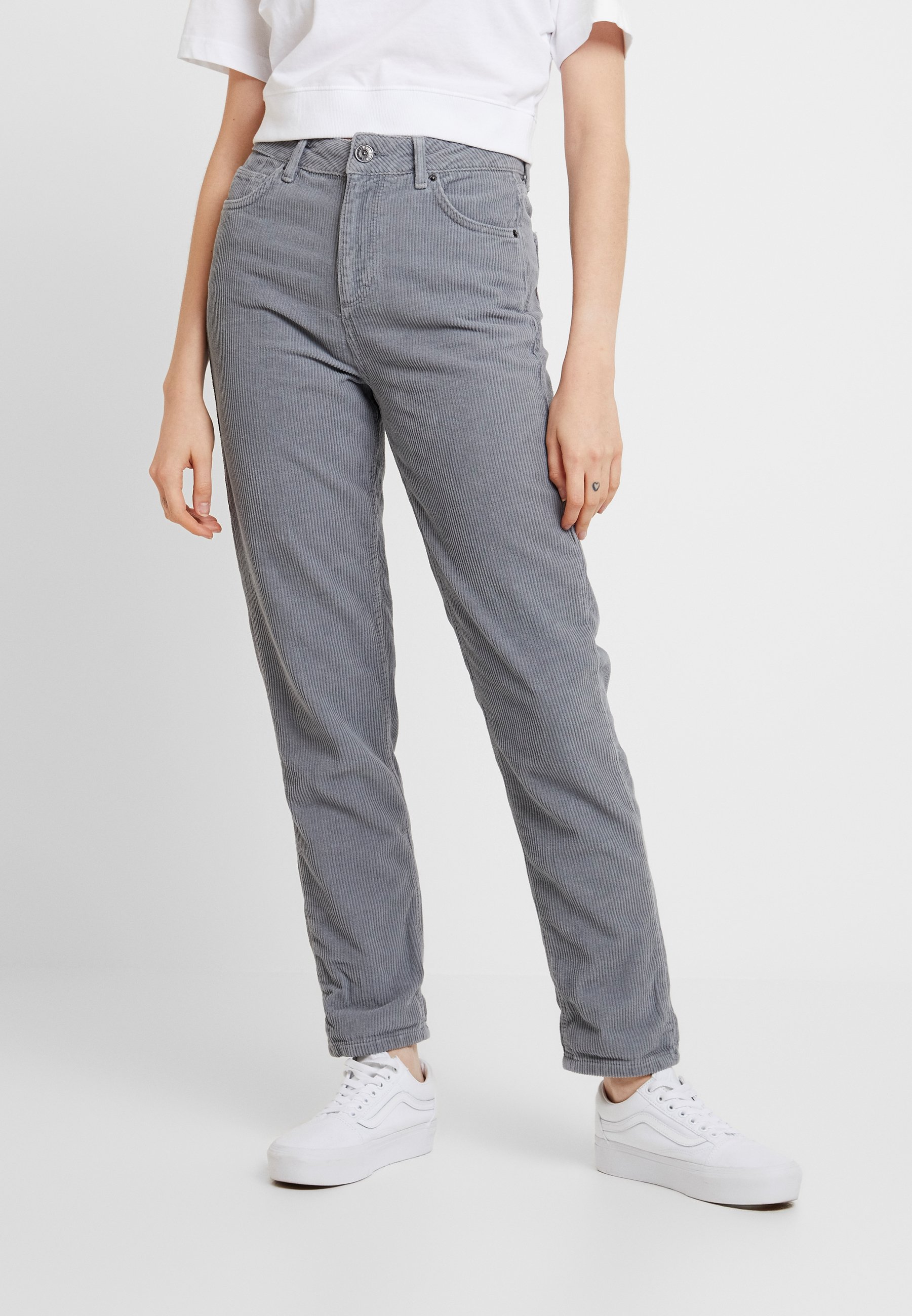 BDG Urban Outfitters MOM Bukse cool grey Zalando.no BDG Urban Outfitters PANT - Joggebukse - grey