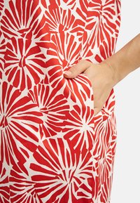 Smith&Soul ÄRMELLOSES GEMUSTERTES  - Blusenkleid - cream white print