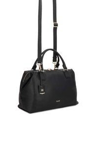 Svart läderhandväska med guld detaljer, dubbla handtag och avtagbar axelrem. Har en texturerad yta och metall-logotyp.