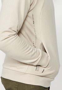 Koroshi Sportska majica - off-white