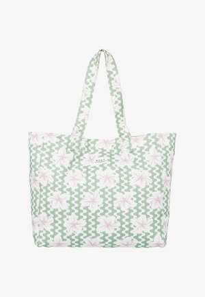 Bolso tote verde con un patrón floral que presenta flores rosas y acentos blancos ondulados, confeccionado con un tejido duradero y equipado con dos asas.
