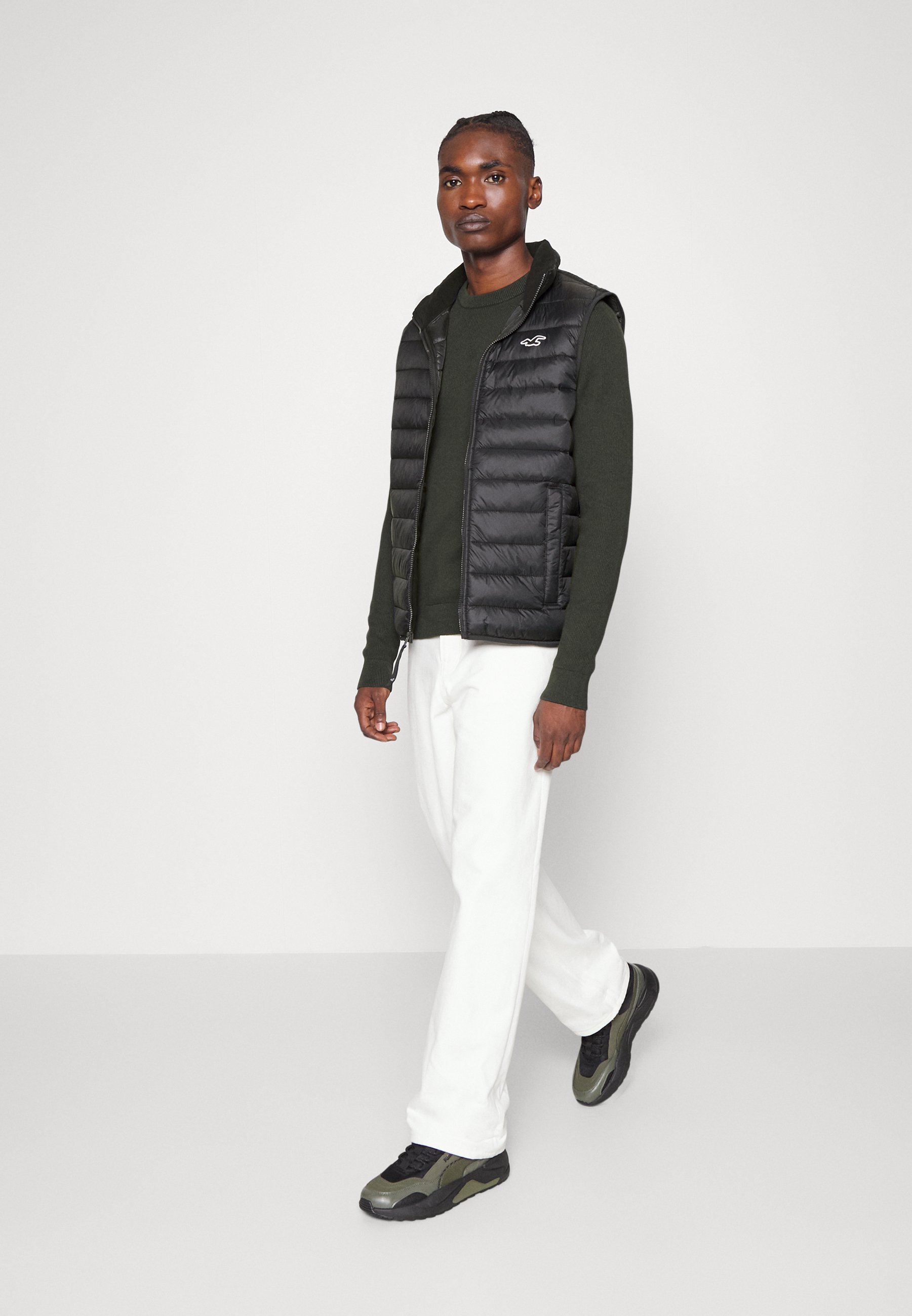 ICON PUFFER VEST - Waistcoat - black 