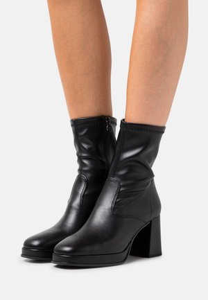 Tamaris, Bottines - black