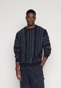 Redefined Rebel TETON REGULAR FIT - Striktrøje - black grey