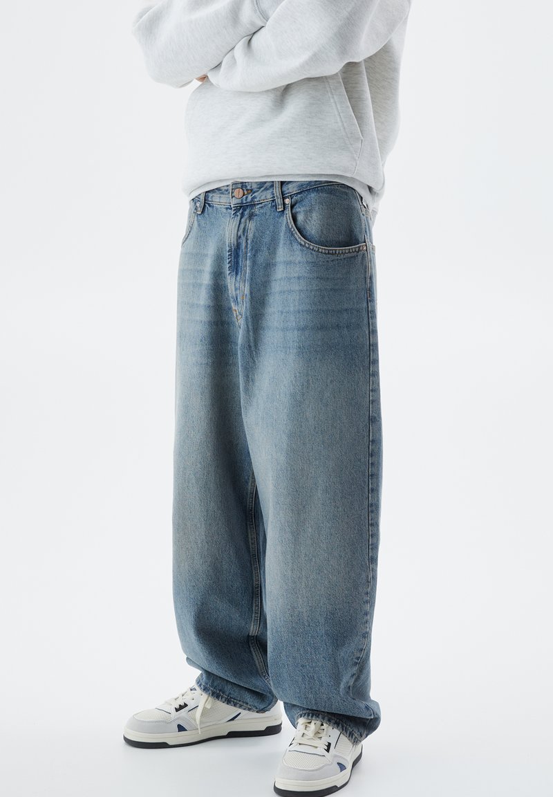 PULL&BEAR SKATER Jeans Relaxed Fit blue denim Zalando.at