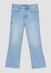 Jeans svasati in denim blu chiaro con orlo grezzo, design a cinque tasche e chiusura con bottone. Realizzati in tessuto morbido e flessibile.