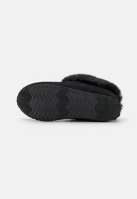 Sorel GO COFFEE RUN - Tohvelit - black/sea salt
