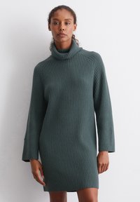 Marc O'Polo MIT ROLLKRAGEN REGULAR AUS SOFTEM MIX - Strickkleid - deep emerald