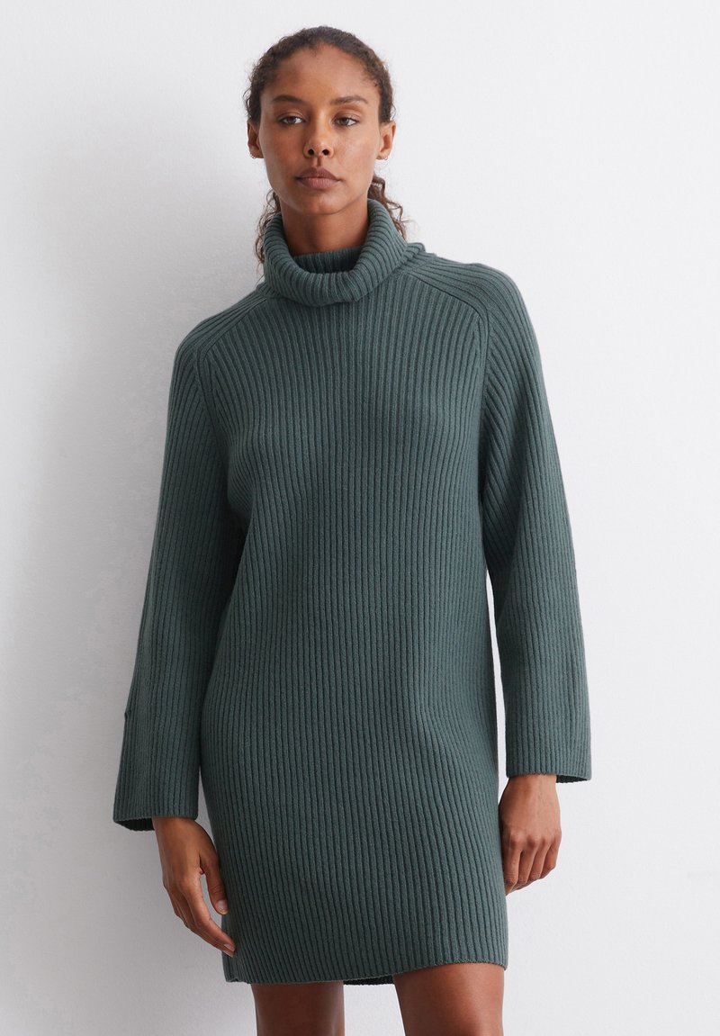 Marc O'Polo MIT ROLLKRAGEN REGULAR AUS SOFTEM MIX - Strickkleid - deep emerald