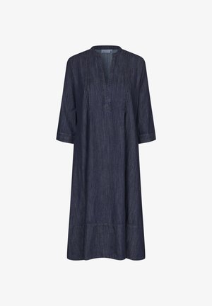 Denimkleid in einem tiefen Marineblau mit einem Reverskragen, Dreiviertelärmeln, Knopfleiste und subtiler vertikaler Textur.