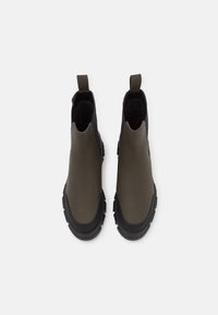 Tamaris Platform ankle boots - olive/black