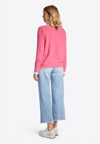 Rich & Royal Strickpullover - pink power