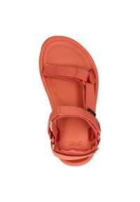 Korallinväriset sandaalit, joissa on teksturoitu pohja, velcro-hihnat ja kevyt muotoilu. Ominaisuuksiin kuuluu kaaren tuki, joka lisää mukavuutta.
