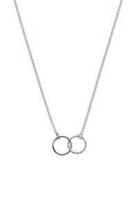 Silverhalsband med två sammanlänkade cirklar: en slät och stor, den andra vriden och mindre, på en fin kedja.
