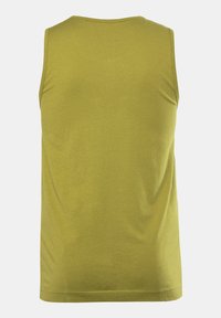 Oliven grøn tanktop, uden ærmer og med rund halsudskæring. Fremstillet af blød bomuld, har en glat tekstur og en afslappet pasform bagpå.