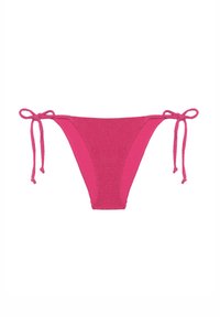 Parte inferiore di bikini rosa con una finitura lucida e testurizzata. Lacci regolabili su entrambi i lati. Il design presenta un taglio classico da bikini con copertura minima.