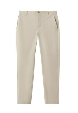 Pantaloni beige a gamba dritta con tasche frontali, passanti per cintura e chiusura con bottone, mostrati stesi su uno sfondo bianco.