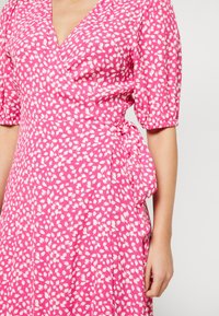 mbyM Denní šaty - pink