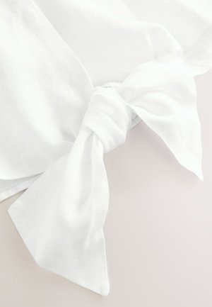 Next REGULAR FIT - FRONT SHORT SLEEVE - Užsagstoma palaidinė - white