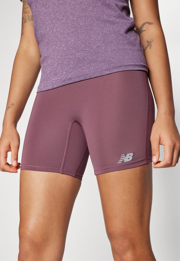 SCRIPT HIGH RISE SHORT - Leggings - faded plum4