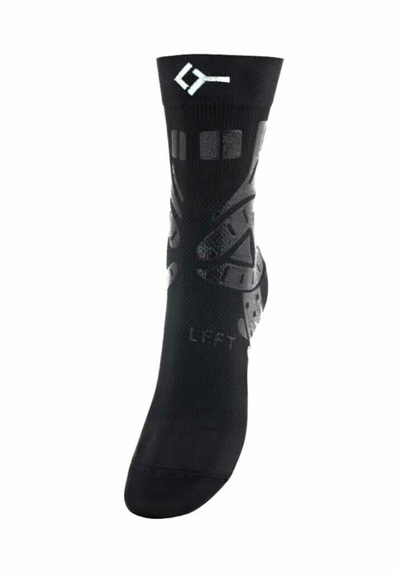 Zwarte sportsocken met een ademend ontwerp, textuurelementen en siliconen gripaccenten. Bevat de tekst "LINKER" afgedrukt op de zool.