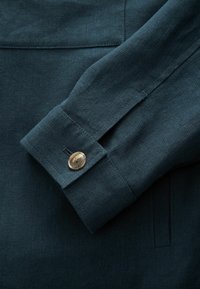 Thumbnail Image 7