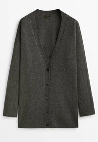 Cardigan en maille gris foncé à manches longues, col en V, avec cinq boutons sur le devant, et des poignets et un ourlet côtelés.