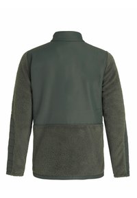 Giacca verde scuro con maniche e schiena in morbido fleece testurizzato, materiale liscio sul davanti, colletto alto e dettagli cuciti sulle maniche.