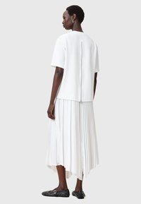 AllSaints JAX - Maksimekko - chalk white