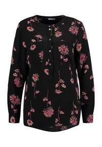 Svart långärmad blus med rosa blommönster, rund halsringning, knappslå och två framfickor. Slät tygstruktur.