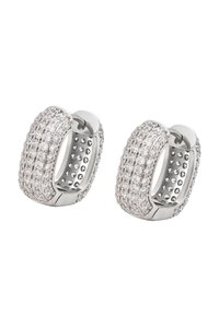 Sidabrinės auskarai-žiedai, puoštos keliais eilėmis mažų blizgančių skaidrių akmenėlių išorėje.