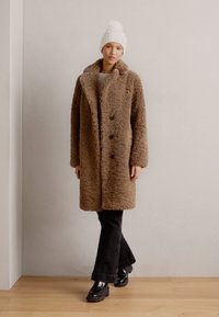 Anna Field Căciulă - off-white