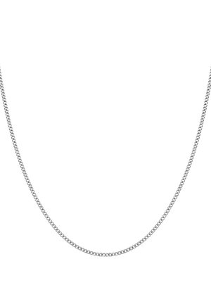 Zilveren metalen kettinghalsketting, met een soepel, rond schakeldesign, een gepolijste afwerking en een constante, gemiddelde dikte door het geheel.