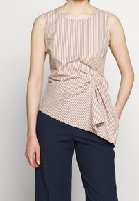 Steffen Schraut Blus - off-white